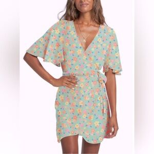 NWT Billabong All For You Wrap Dress